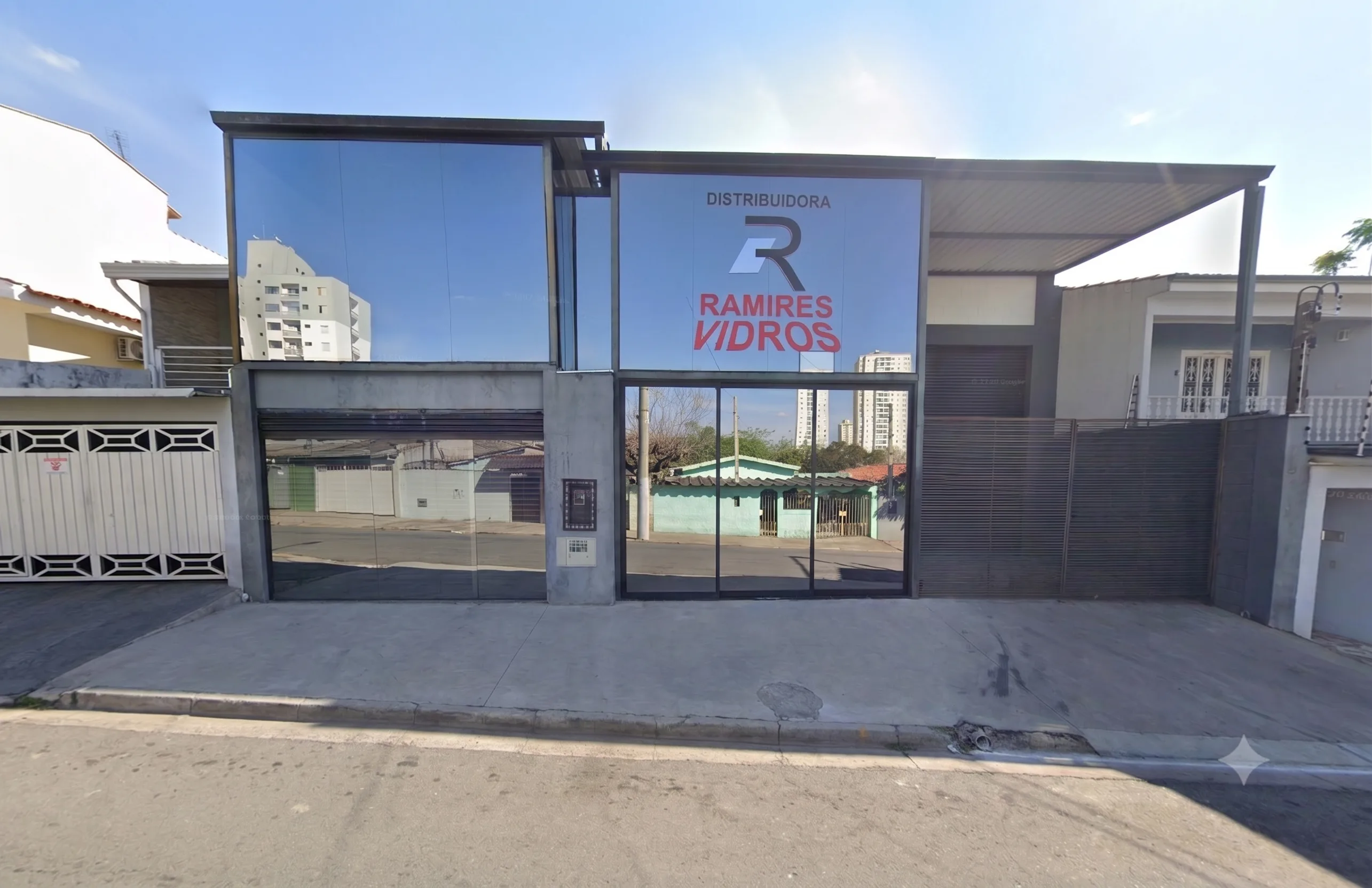 Fachada da Distribuidora Ramires Vidros